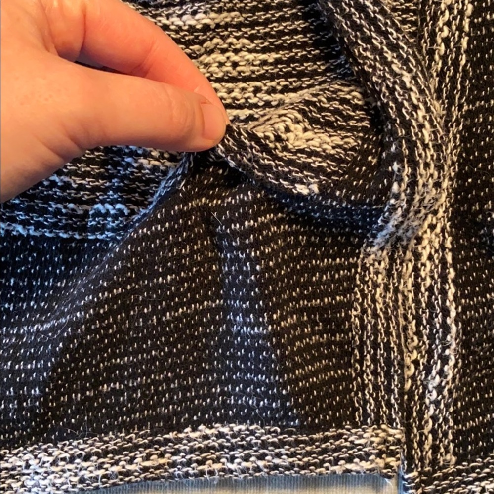Cardigan - Picture 3 of 4